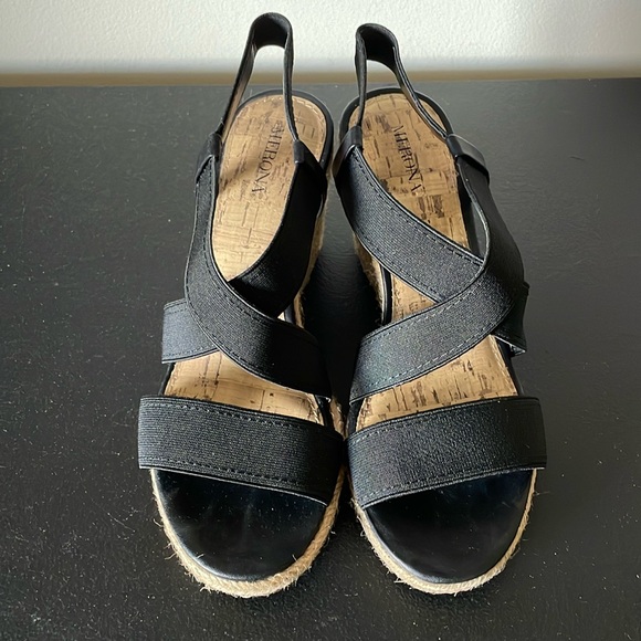 ❤️ 5/$25 - Merona wedge sandal - Sz 7 - Picture 2 of 6